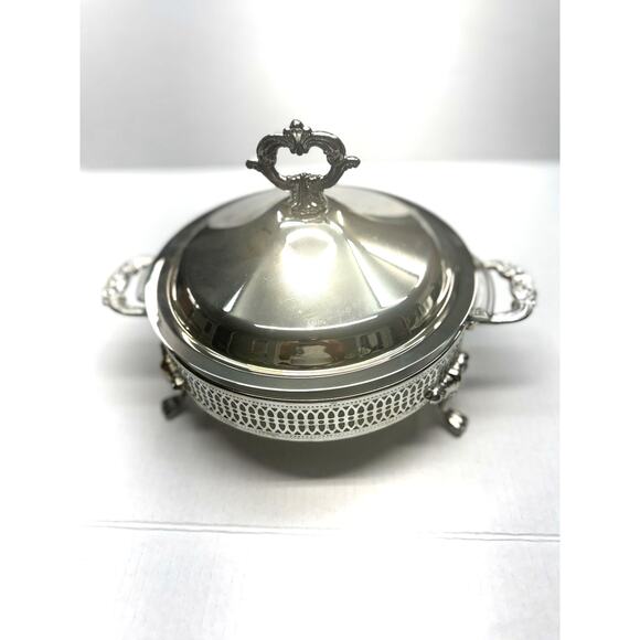Vintage Silver Plated Serving Dish With 1.5 QT Pyrex Ovenproof Bowl - Picture 1 of 9